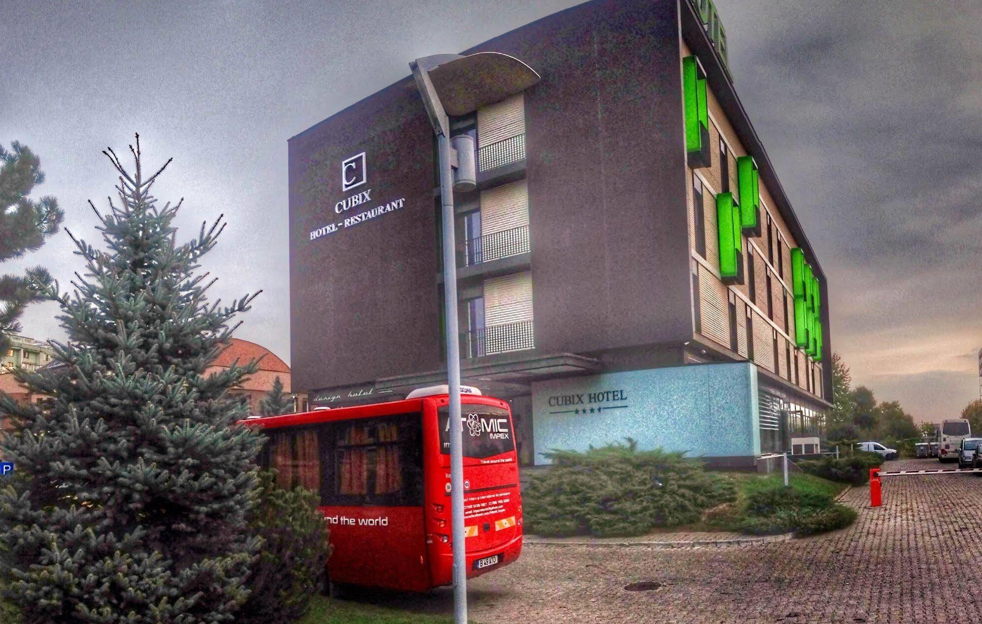 Hotel Cubix Brasov Exterior photo